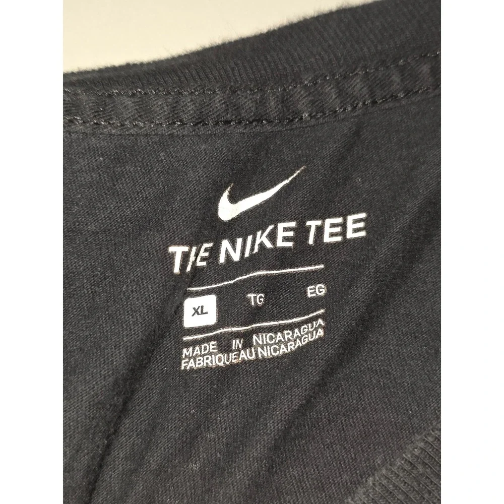 Nike Tee Black XL TIE Truck Graphic‎ Short Sleeve Mens Top